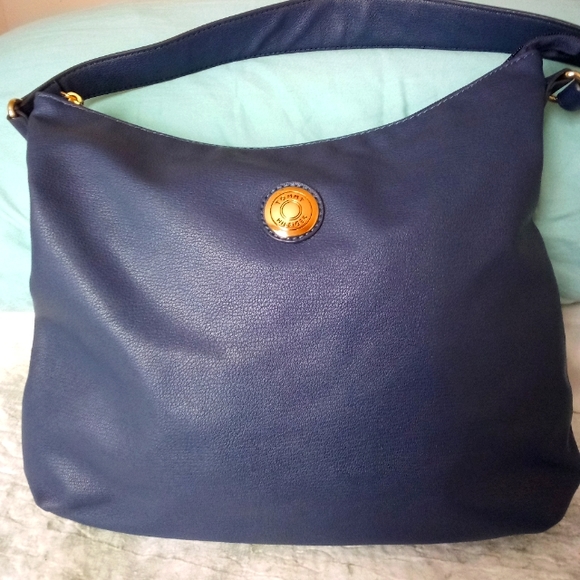 Handbags - 🎇 SOLD 🎇Tommy Hilfiger bag